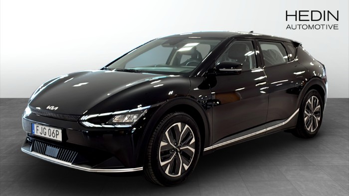 77.4 kWh RWD