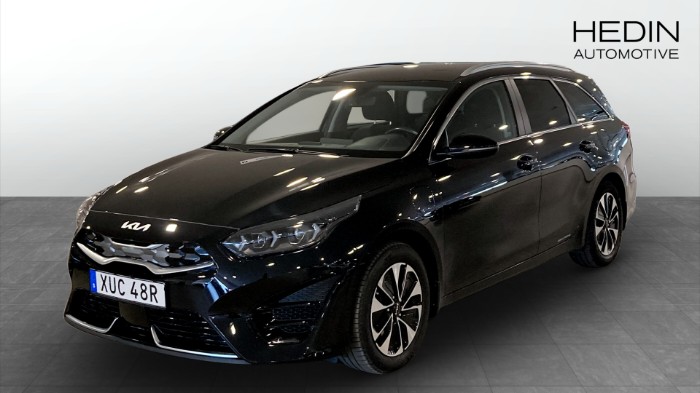 CEED SW PHEV ACTION
