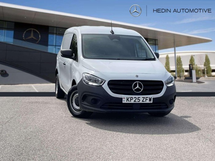 1.5 110 CDI BASE Panel Van 5dr Diesel Manual L1 Euro 6 (s/s) (95 ps)