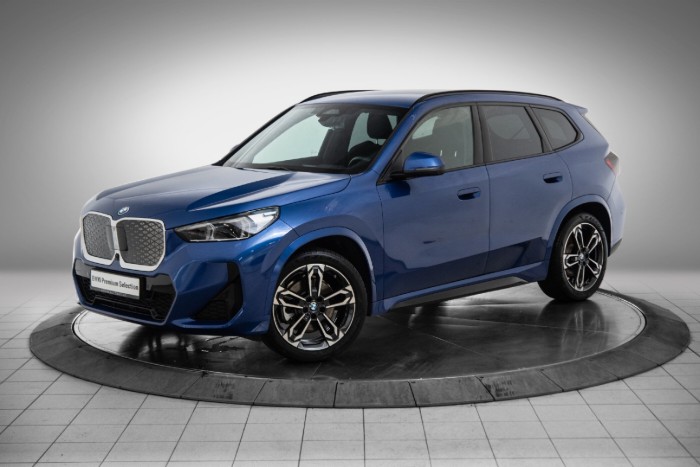 xDrive30 Fully Charged Premium E. (K)