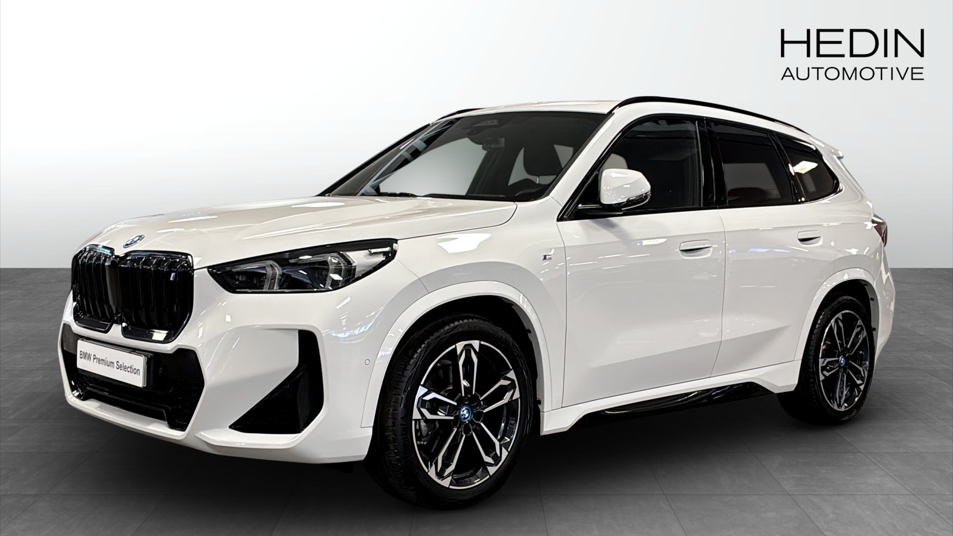 BMW iX1 2023