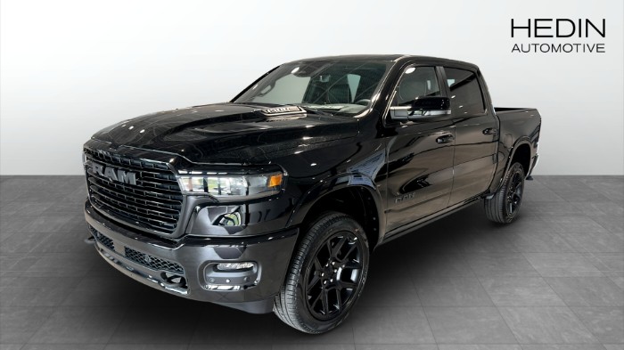 LARAMIE CREW CAB