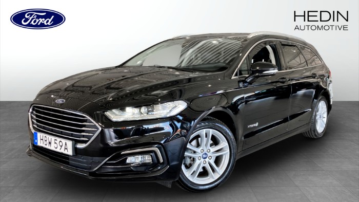 2.0 187hk Titanium Kombi Hybrid E-CVT LED Elbaklucka