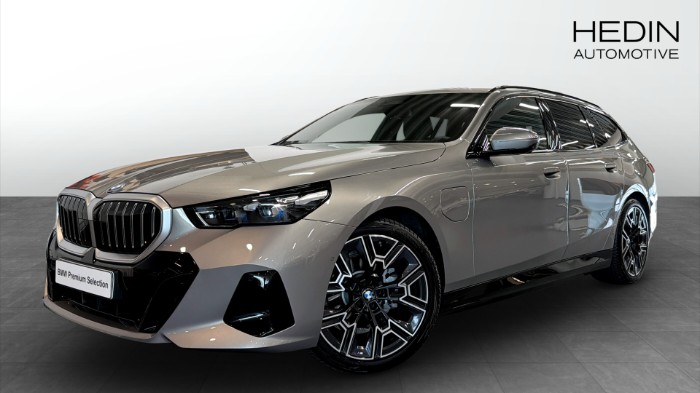 xDrive Touring M Sport Pro B&W 360 HUD Drag