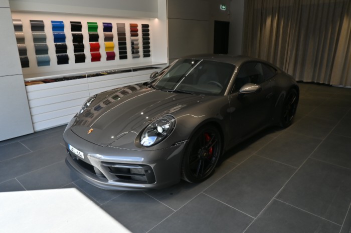 Carrera 4 GTS