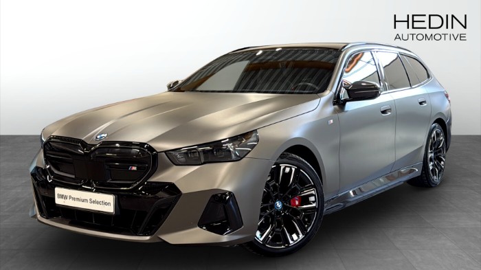 M60 Touring M Sport Pro Bowers/Wilkins Kolfiberpaket SE SPEC*
