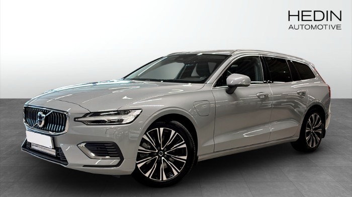 V60 T6 Recharge Drag navi Kamera