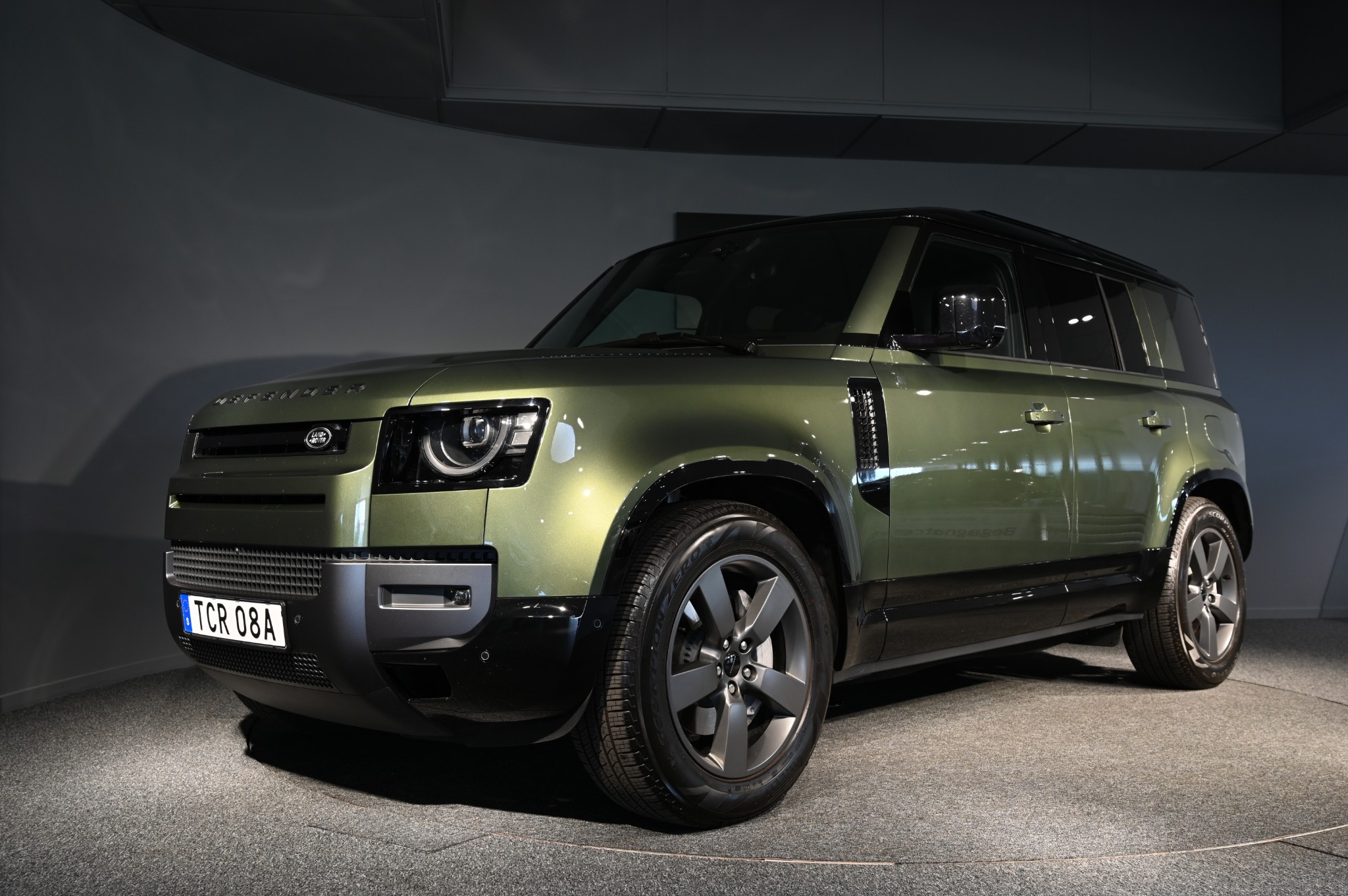 Land Rover Defender 2026
