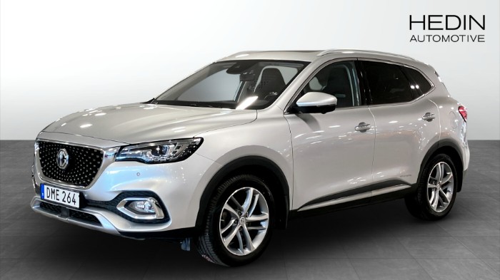 LUXURY PLUG-IN HYBRID