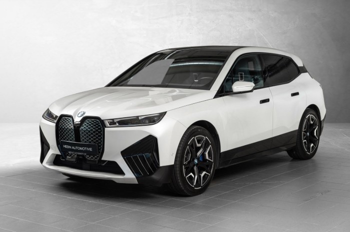 xDrive40 Fully Charged