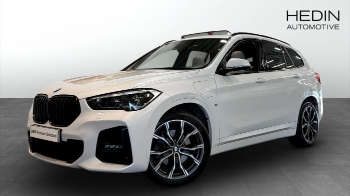 xDrive 25e M Sport Pano HUD Drag Rattvärme Elstol mminne H/K