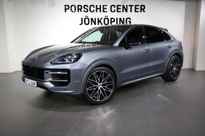 E-Hybrid Coupé Black Edition
