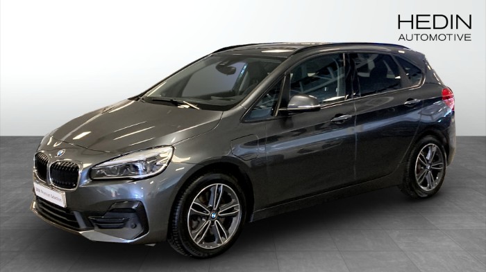 F45 Rattvärme, Backkamera, Adaptiva LED strålkastare, Head-up display, Hi-Fi ljudsystem, El Svankstöd