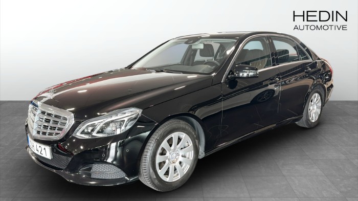 220 BLUETEC SEDAN