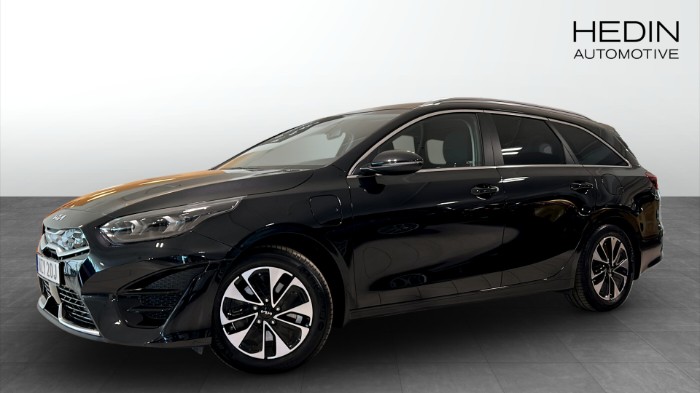 SW Plug-in Hybrid Action 140hk Kamera Navi CarPlay Rattvärme