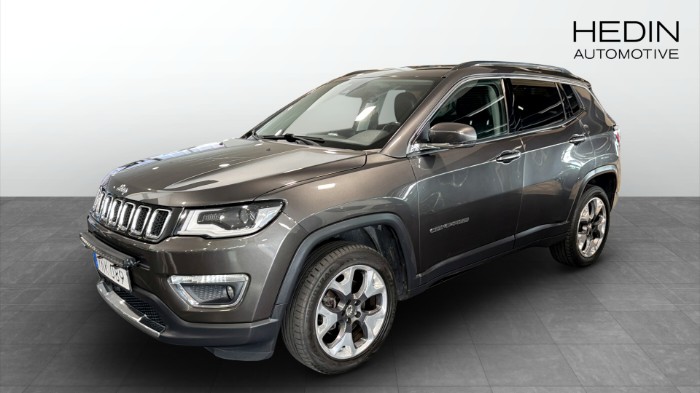 2.0 4WD Automat, Navigation, Limited, 140hk, 2017
