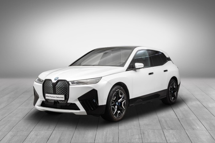 xDrive50 Fully Charged Premium (K)