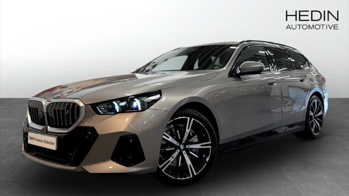 xDrive40 Touring M Sport H/K Drag Rattvärme