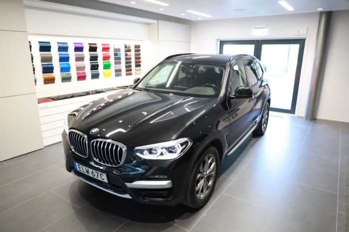 X3 xDrive 30e X-Line Adaptiv farth