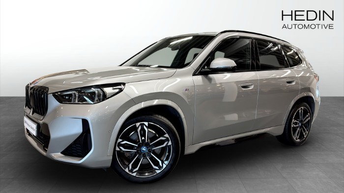 xDrive 30 M-Sport Lucka Dragkrok Harman Kardon Tonade rutor