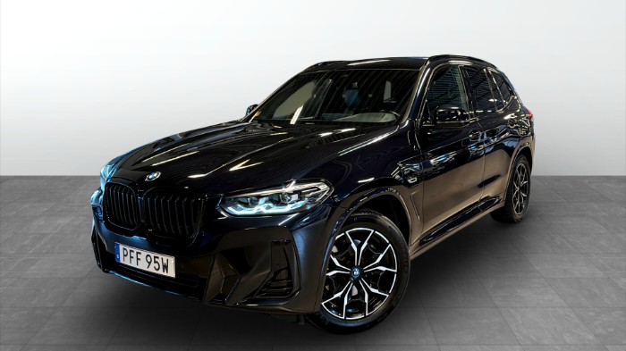 xDrive30e | M-Sport | Högglans Shadow Line | Drag | Backkamera| Helläder
