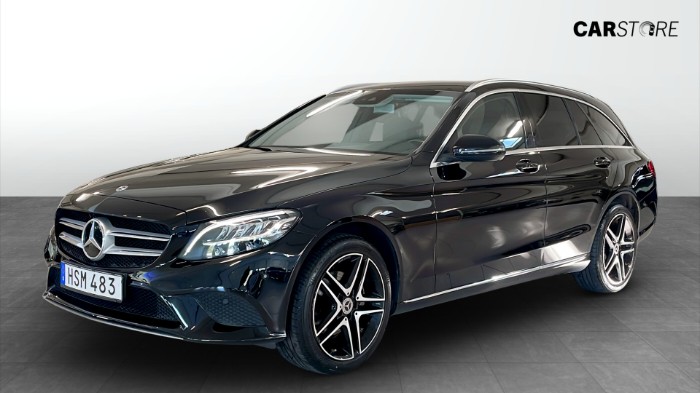 220 D 4MATIC Avantgarde / Drag / Kamera / CarPlay