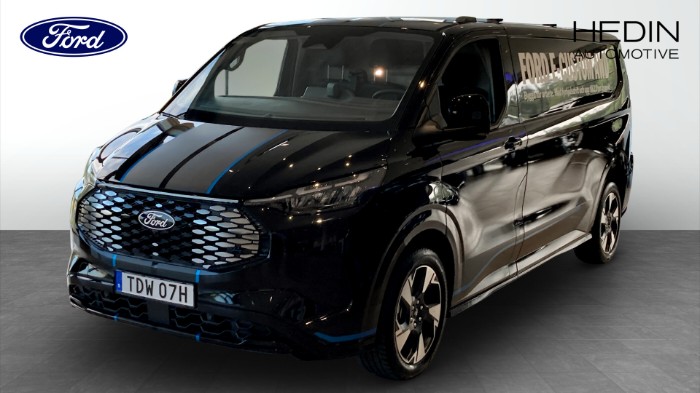 E-CUSTOM V710 26.50 SPORT SKÅP 340L 218 A AWD