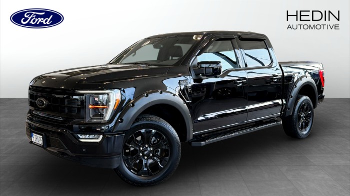 LARIAT BLACK EDI 4X4 5.0L V8 E85 400HP låg skatt