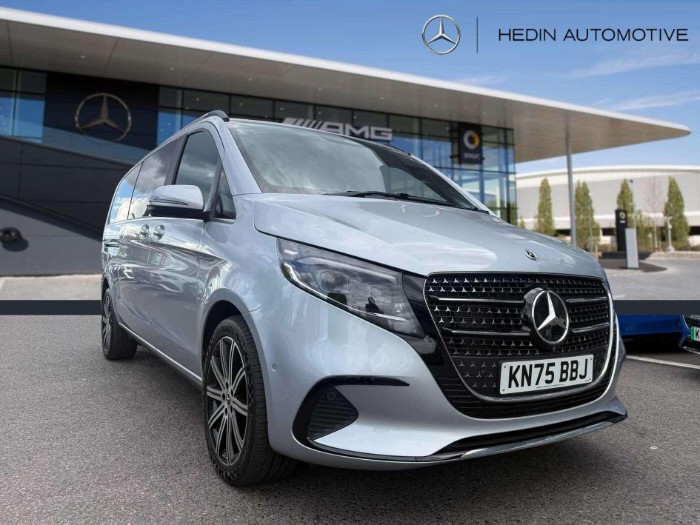2.0 V300d Premium MPV 5dr Diesel G-Tronic+ Euro 6 (s/s) (8 Seat, Extra Long) (237 ps)