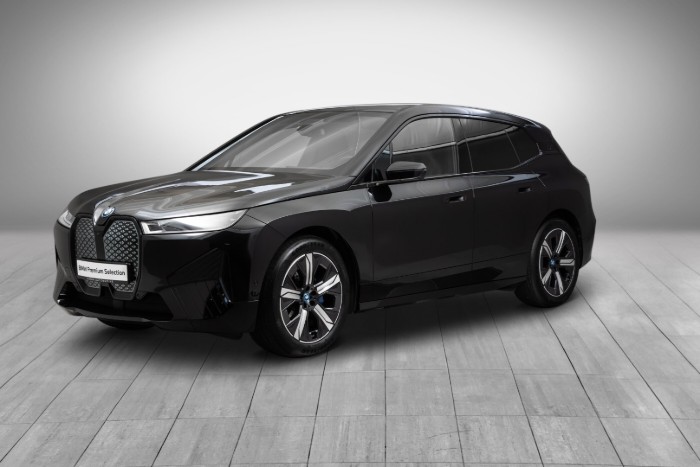 xDrive50 Fully Charged (K)
