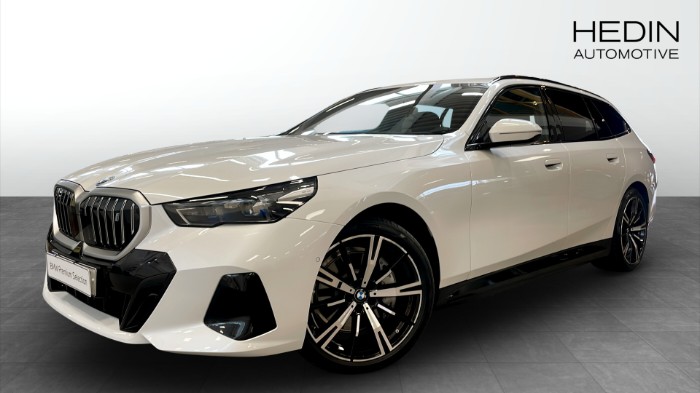 xDrive40 Touring M-Sport Drag H/K Rattvärme
