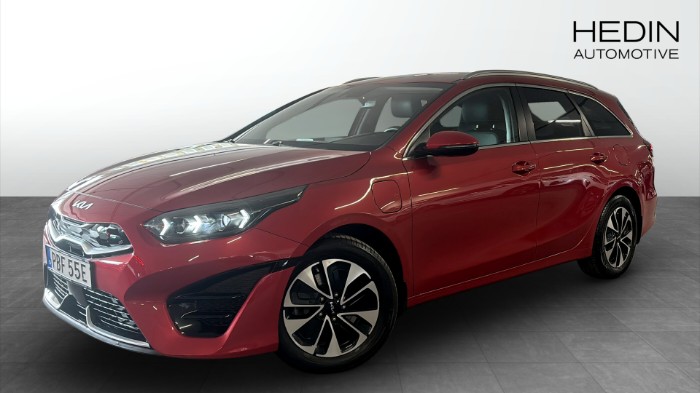 SW PHEV ADVANCE Plug-In 141hk B-kamera Carplay ACC MOMS!