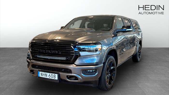 1500 Crew Cab 5,7L V8 Hemi + Kåpa 3,95% ränta