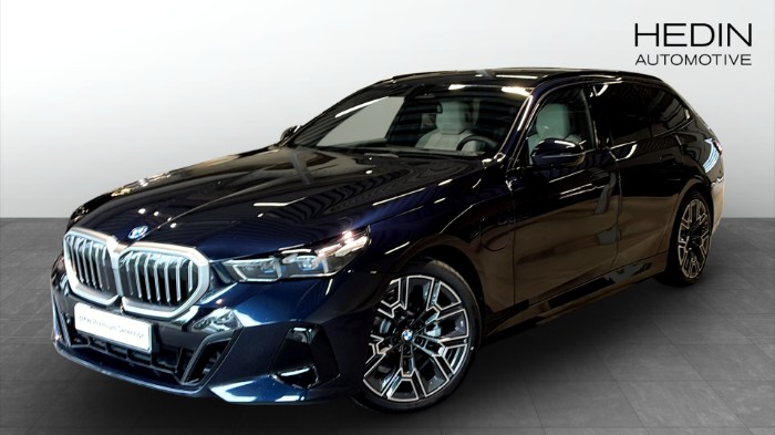 xDrive Touring  M Sport Business Drag Bowers & Wilkins