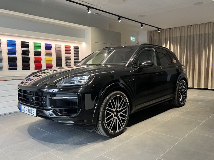 E-Hybrid Black Edition