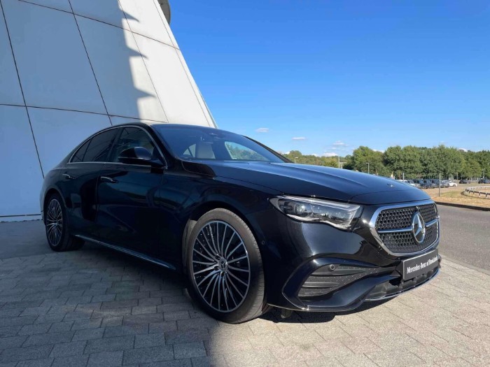 2.0 E300e 25.4kWh AMG Line (Premium Plus) Saloon 4dr Petrol Plug-in Hybrid G-Tronic Euro 6 (s/s) (313 ps)