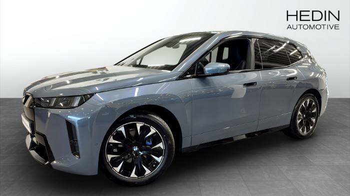 xDrive60 M Sport Soft Close Pano Sky B&W Ventilerade