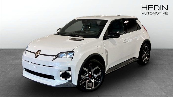 R5 E-TECH TECHNO EV52 PL 3.690kr/mån