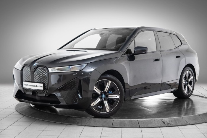 xDrive50 Fully Charged (K)
