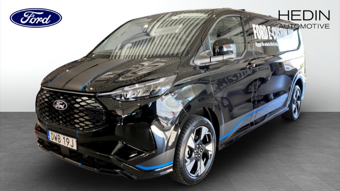E-CUSTOM SPORT SKÅP 340L 218hk AWD Demo
