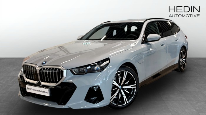 e xDrive Touring M Sport B & W Drag Driving Ass Plus