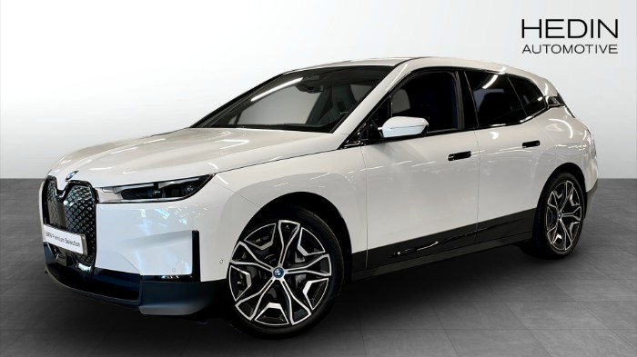 xDrive40 326hp 22 tum Kupévärmare Navi Carplay