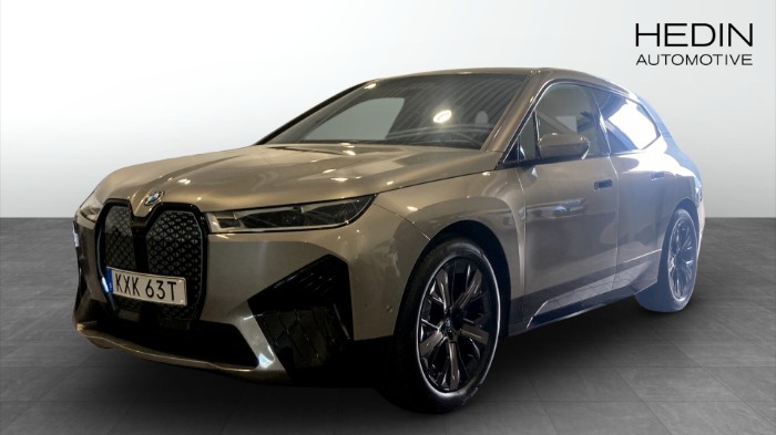 XDRIVE50 Innovation / Sport pkt / Drag / Harman Kardon