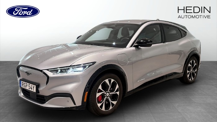 Standard Range AWD 269hk