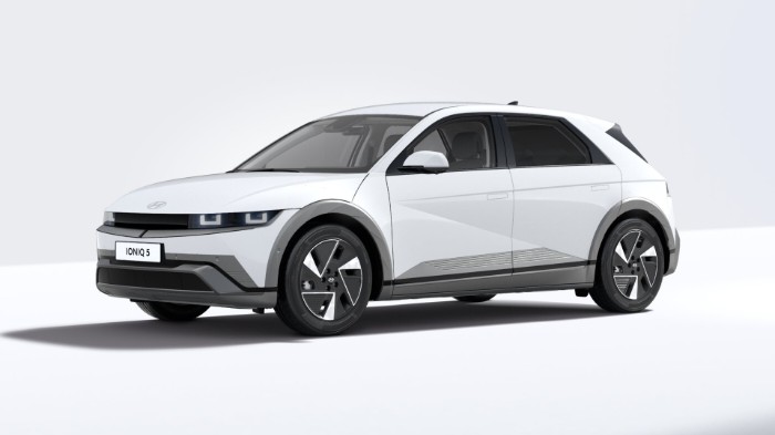 84 kWh AWD ADVANCED