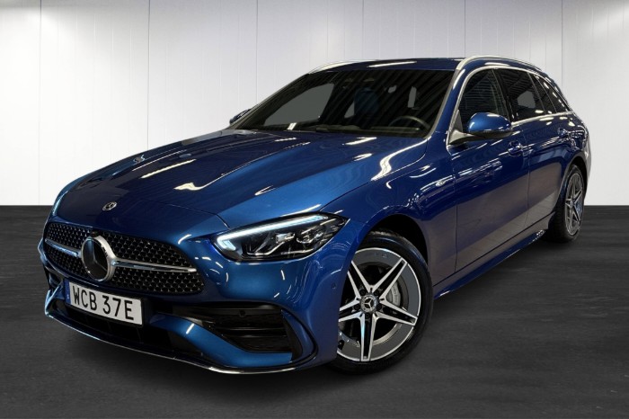 300 T e 9G-Tronic  | AMG | Drag | CarPlay | Minnespaket | Akustik
