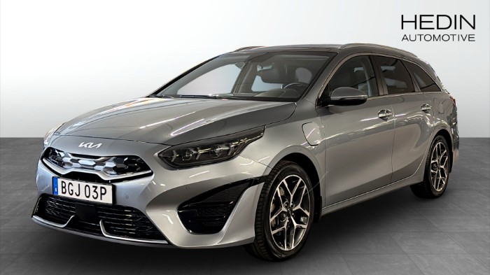 CEED SW PHEV ADVANCE PLUS Pano B-kamera MAXUTR