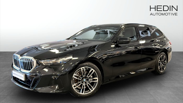 xDrive Touring M Sport Active Edition Tonat Rattvärme