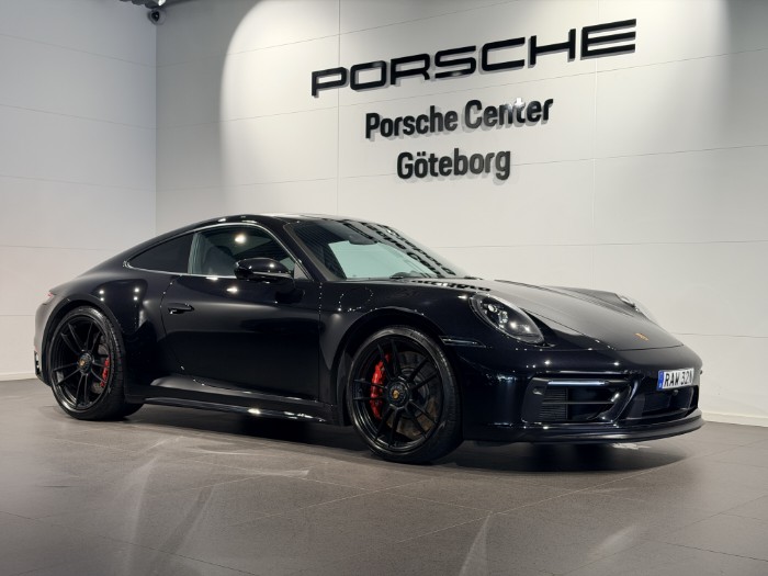 Carrera 4 GTS