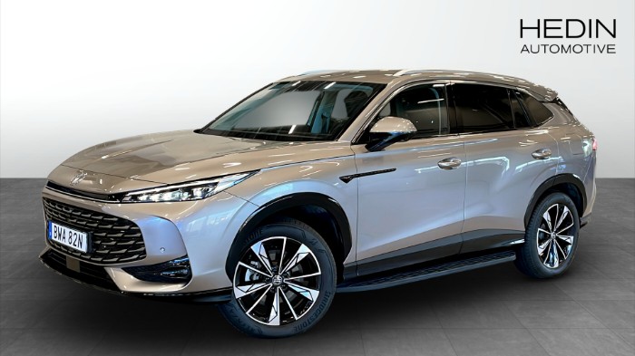 LUXURY PHEV 307HK / 360-kamera / Navi / Carplay